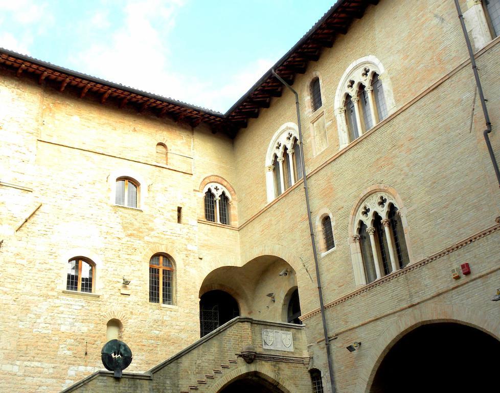 Residenza Mazzini Foligno Kültér fotó
