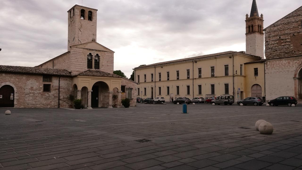Residenza Mazzini Foligno Kültér fotó